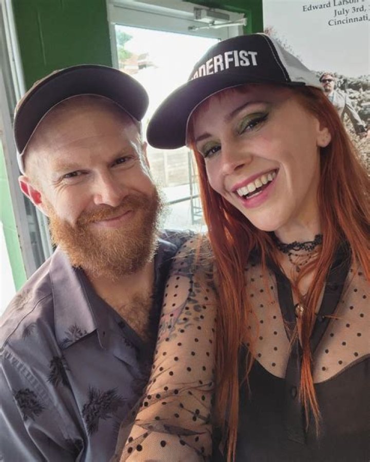 Henry Zebrowski biografía, edad, altura, esposo, net worth, familia