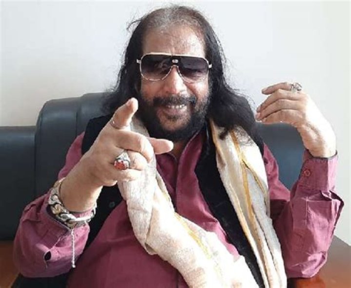 Iqbal Durrani Biography, Age, Height, Wife, Net Worth, Family