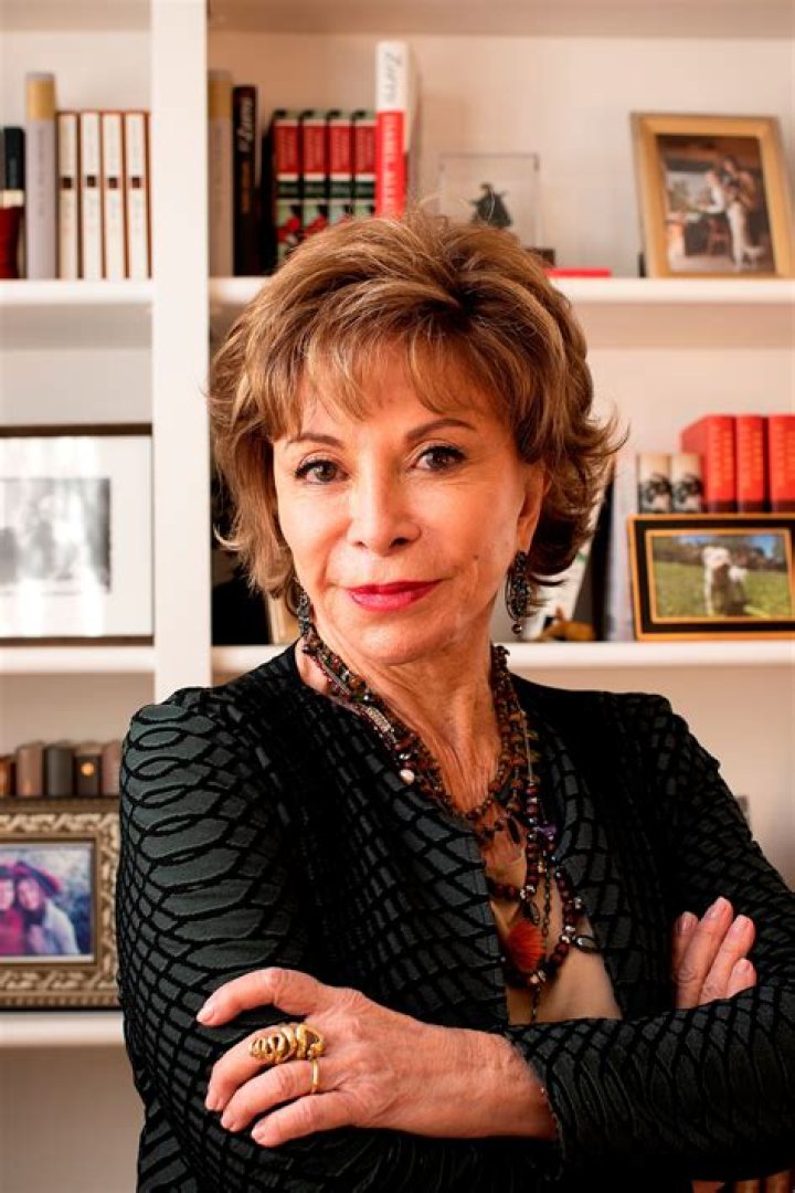 Isabel Allende biografía, edad, altura, esposa, net worth, familia