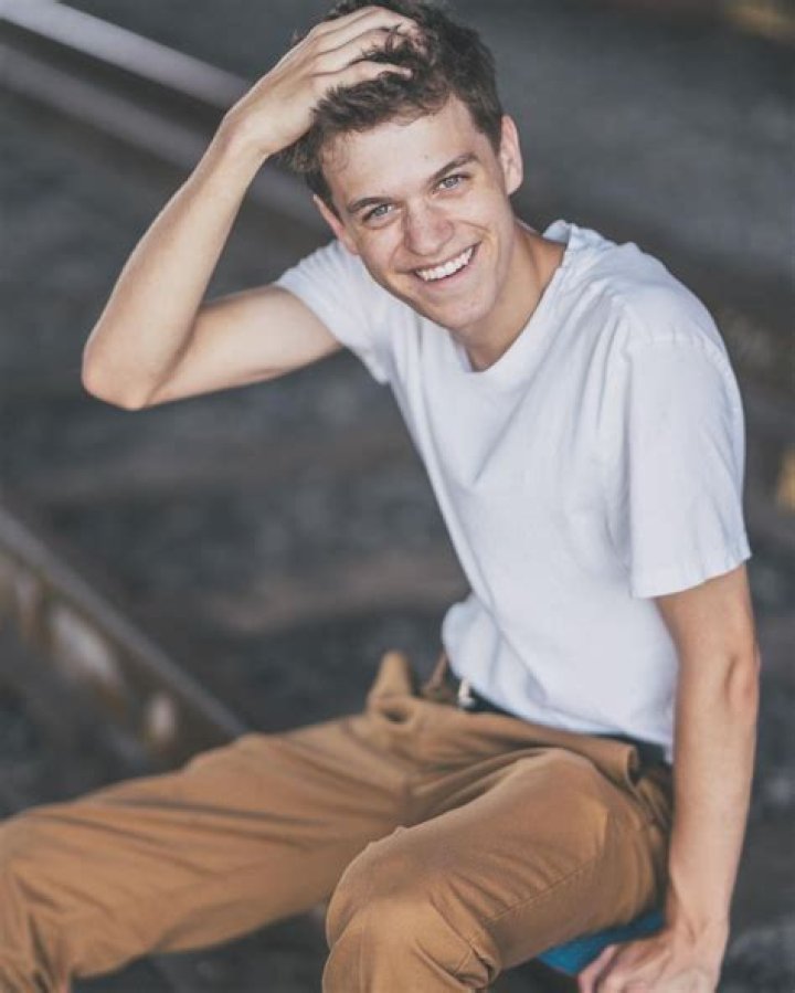 Jacob Buster Biography, Age, Height, Wife, Net Worth, Family