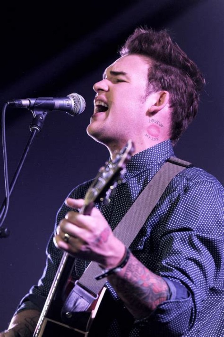 James Durbin biografía, edad, altura, esposo, net worth, familia