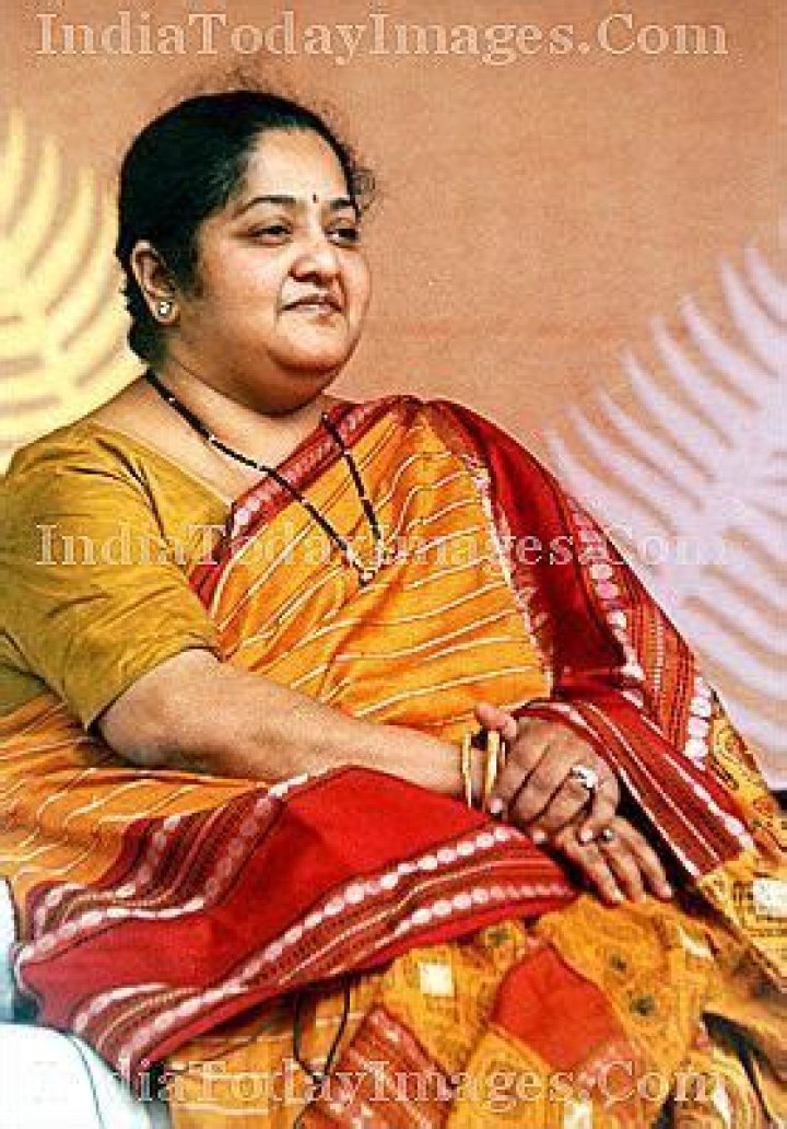 Jayshree Talwalkar Biography, Age, Height, Husband, Net Worth, Family