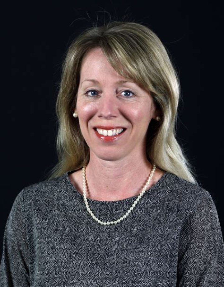 Jennifer Beck Biography, Age, Height, Husband, Net Worth, Family