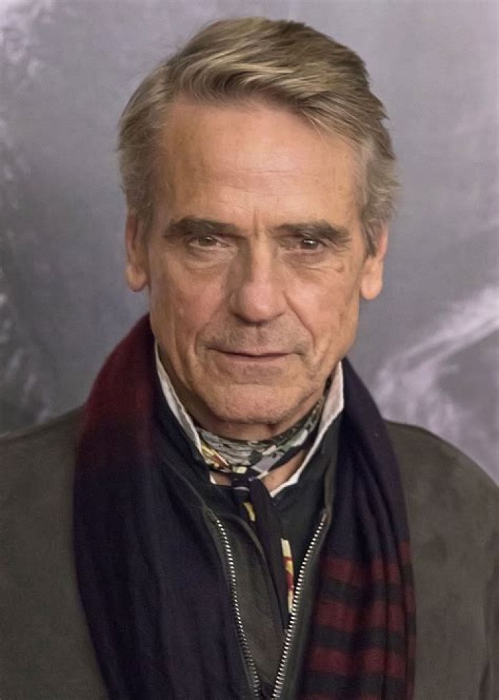 Jeremy Irons Biography, Age, Height, Wife, Net Worth, Family