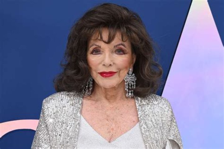 Joan Collins Biography, Age, Height, Husband, Net Worth, Family