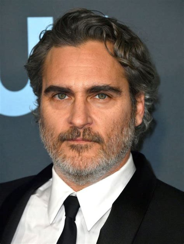 Joaquin Phoenix Biography, Age, Height, Wife, Net Worth, Family