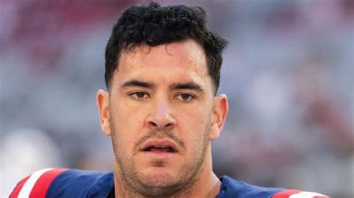 Joe Cardona Biography, Age, Height, Wife, Net Worth, Family