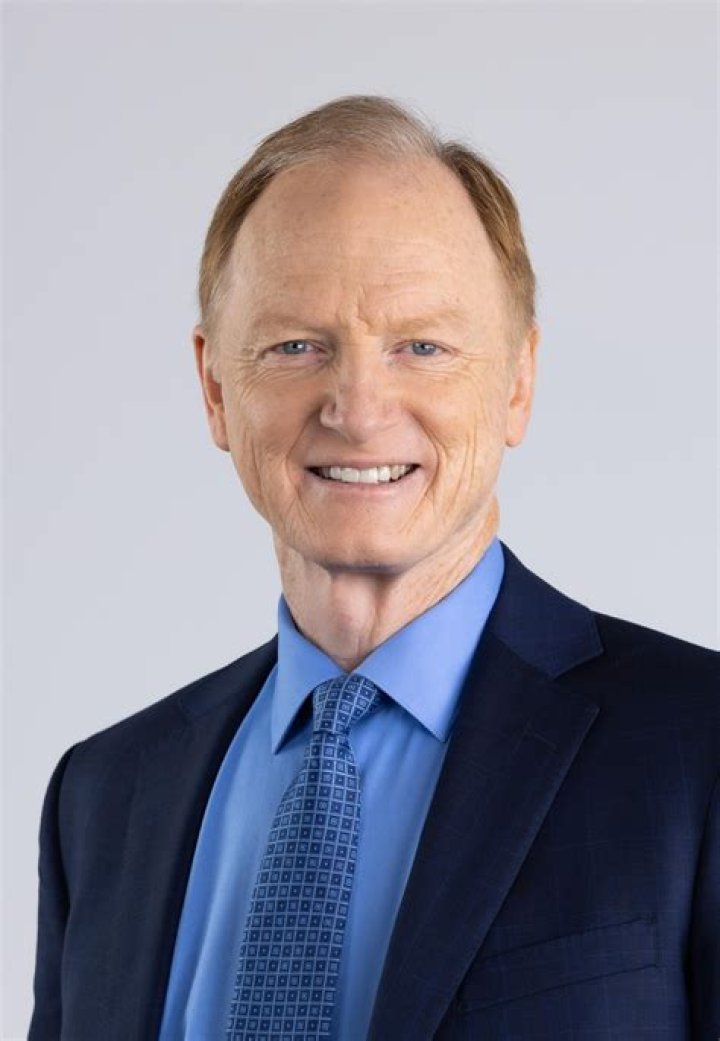 John Bradshaw Biography, Age, Height, Wife, Net Worth, Family