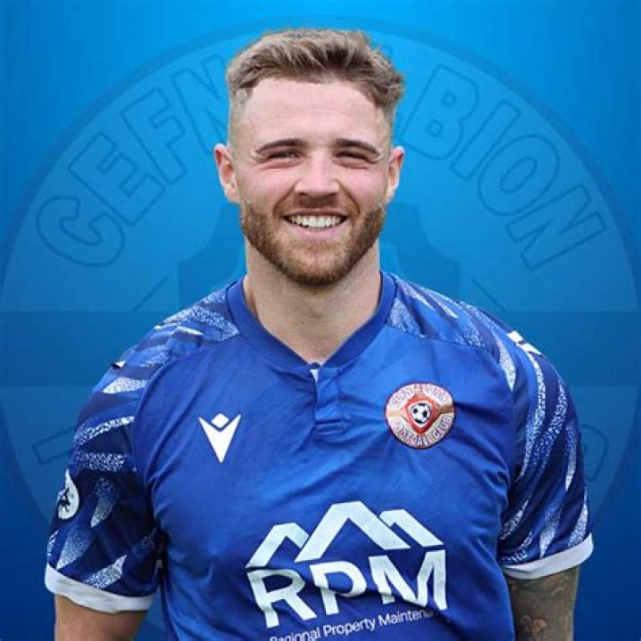 Julian Smith Biography, Age, Height, Wife, Net Worth, Family