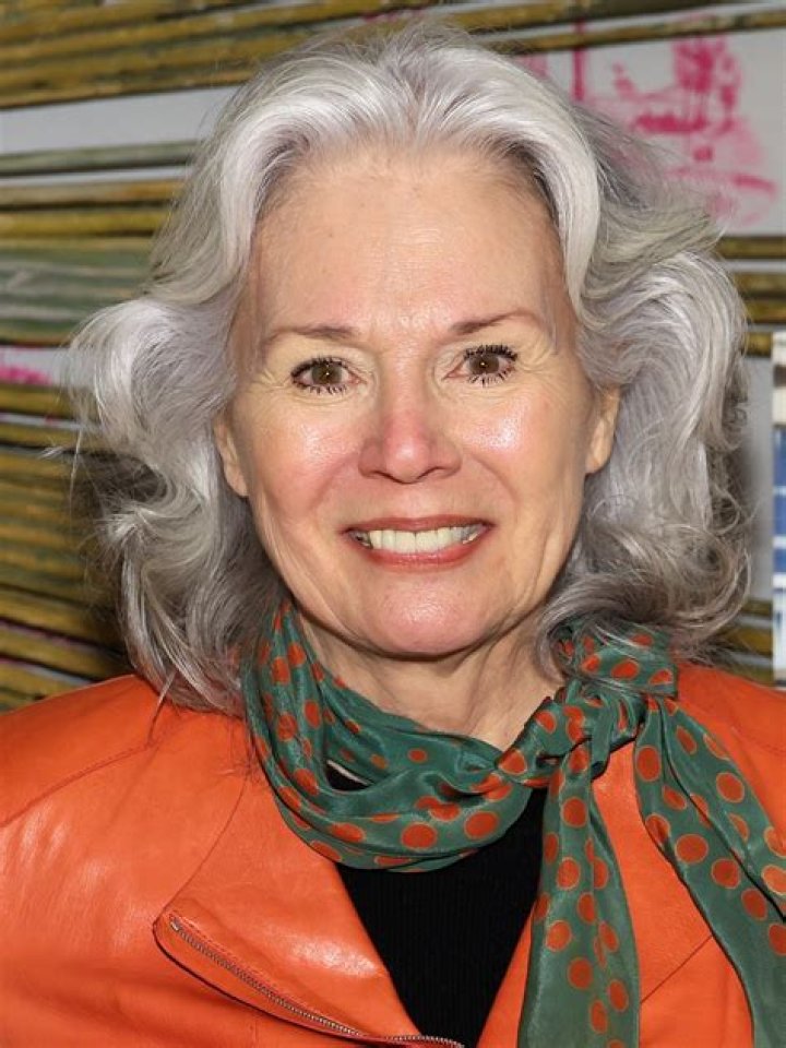 Kathryn Leigh Scott Biography, Age, Height, Husband, Net Worth, Family