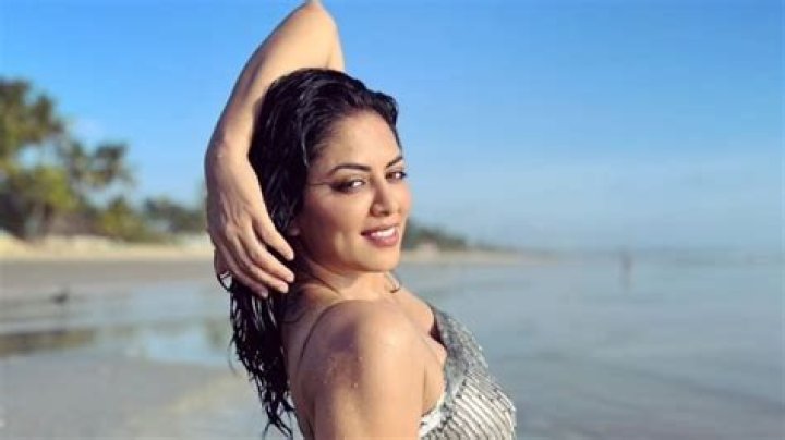 Kavita Kaushik Biography, Age, Height, Husband, Net Worth, Family