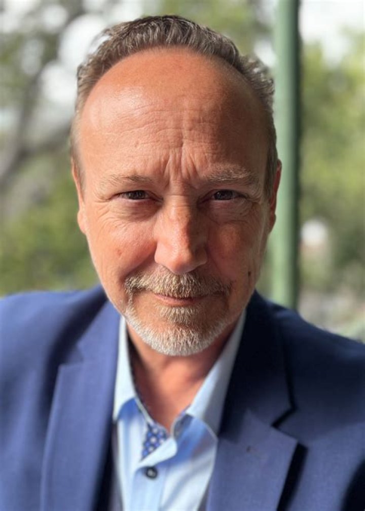 Keith Coogan Biography, Age, Height, Wife, Net Worth, Family