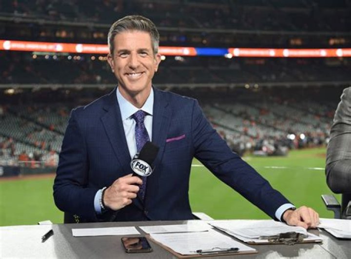 Kevin Burkhardt Biography, Age, Height, Wife, Net Worth, Family