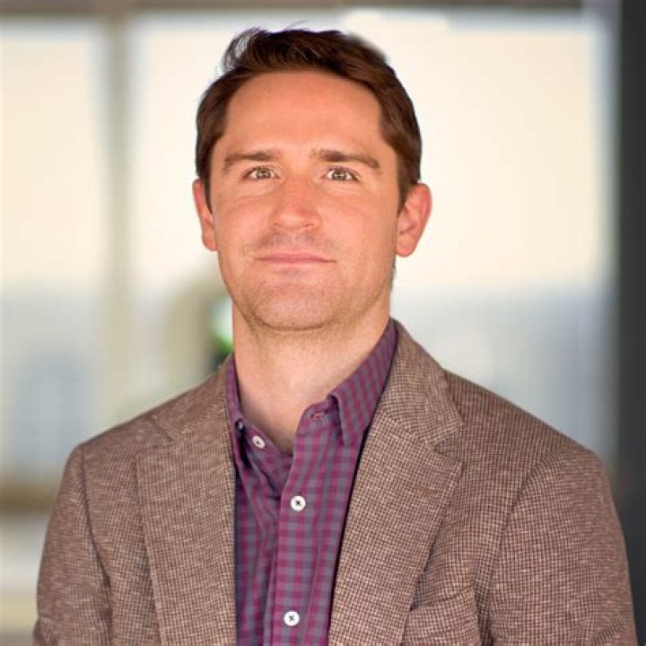 Kevin Carlson Biography, Age, Height, Wife, Net Worth, Family