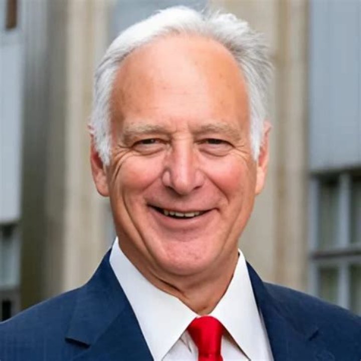 Kirk Watson Biography, Age, Height, Wife, Net Worth, Family