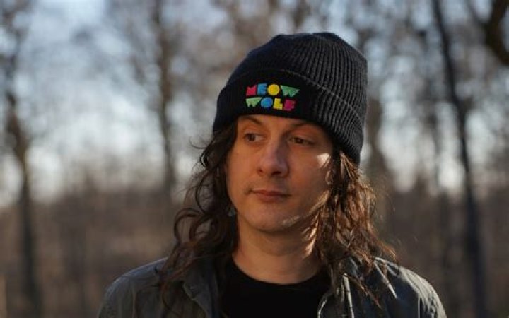 Kurt Vile biografía, edad, altura, esposo, net worth, familia