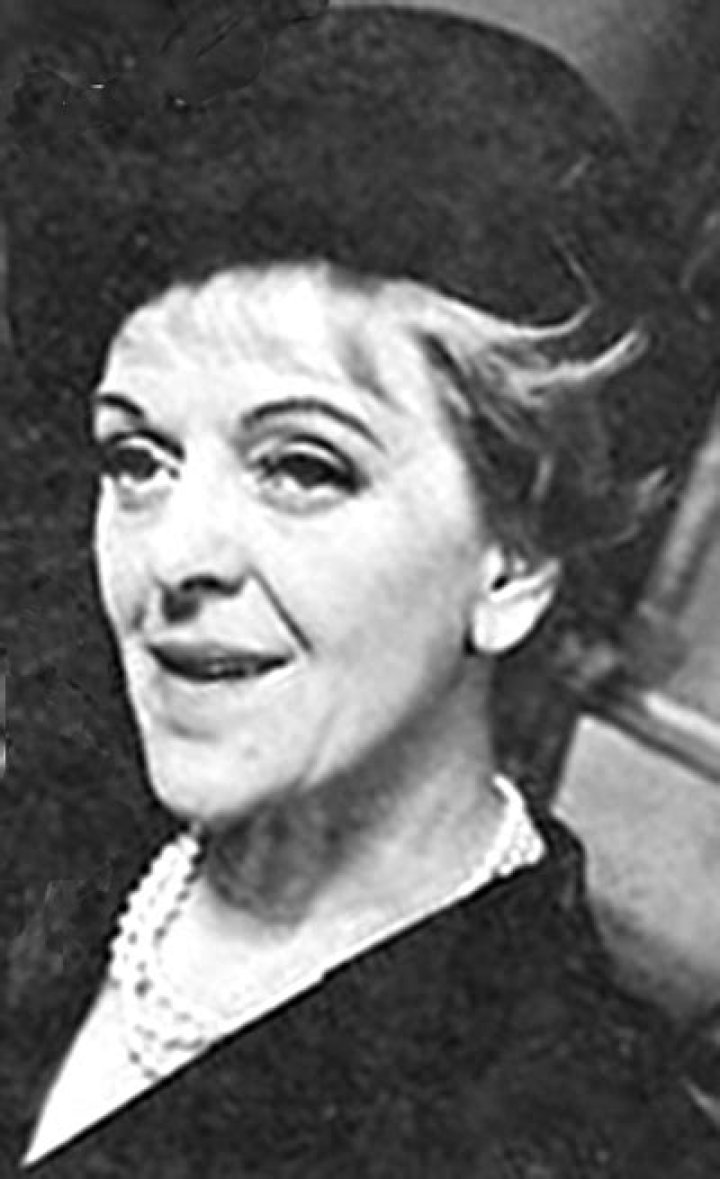 Lally Bowers Biography, Age, Height, Husband, Net Worth, Family