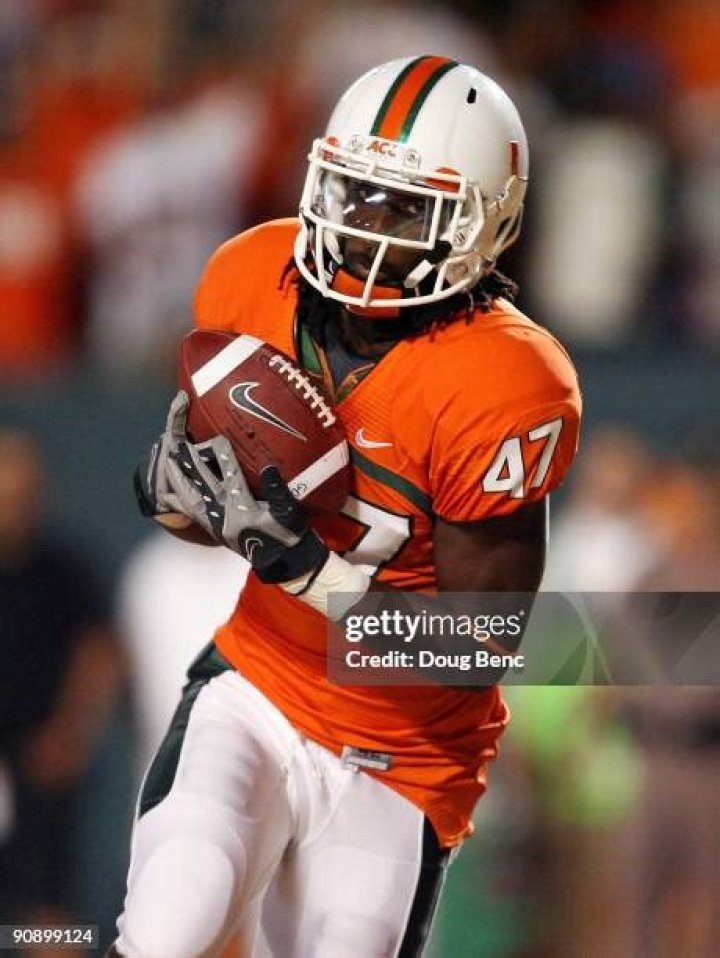 LaRon Byrd Biography, Age, Height, Wife, Net Worth, Family