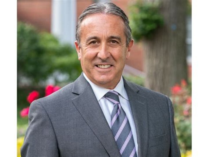 Larry Berg Biography, Age, Height, Wife, Net Worth, Family