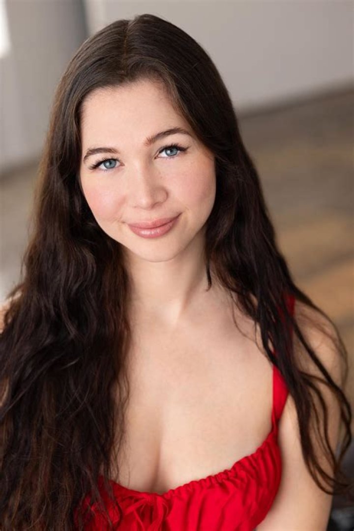 Laura Francesca Saponara biografía, edad, altura, esposa, net worth, familia