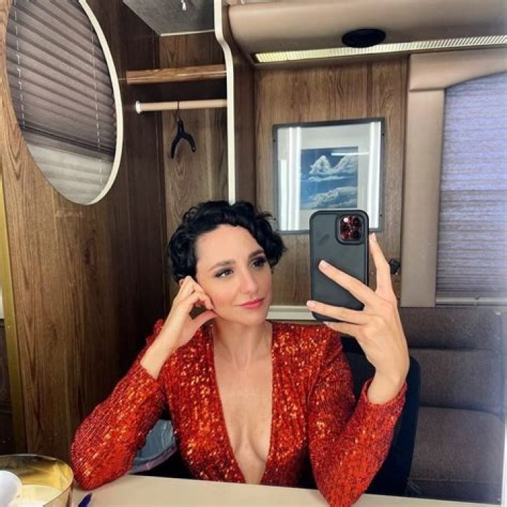 Lauren Patten Biography, Age, Height, Husband, Net Worth, Family