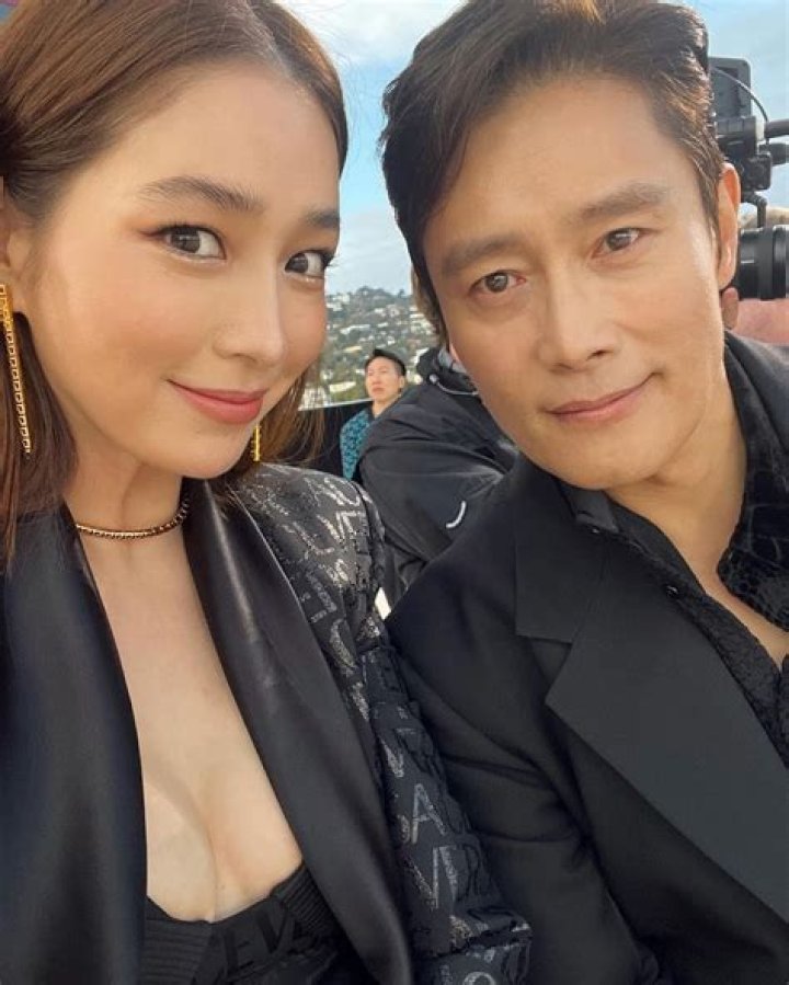 Lee Min-jung Biography, Age, Height, Husband, Net Worth, Family