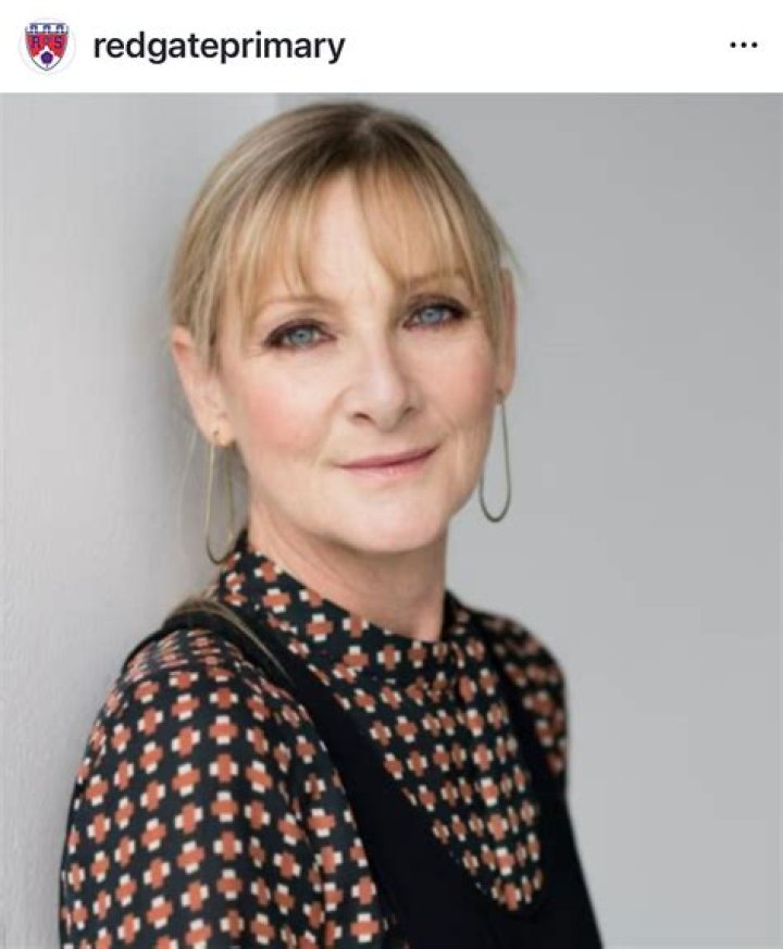 Lesley Sharp Biography, Age, Height, Husband, Net Worth, Family