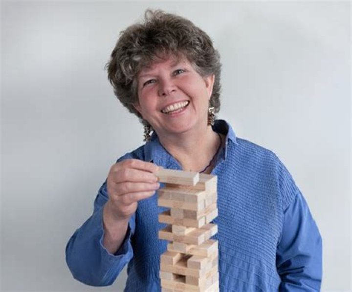 Leslie Scott Biography, Age, Height, Wife, Net Worth, Family