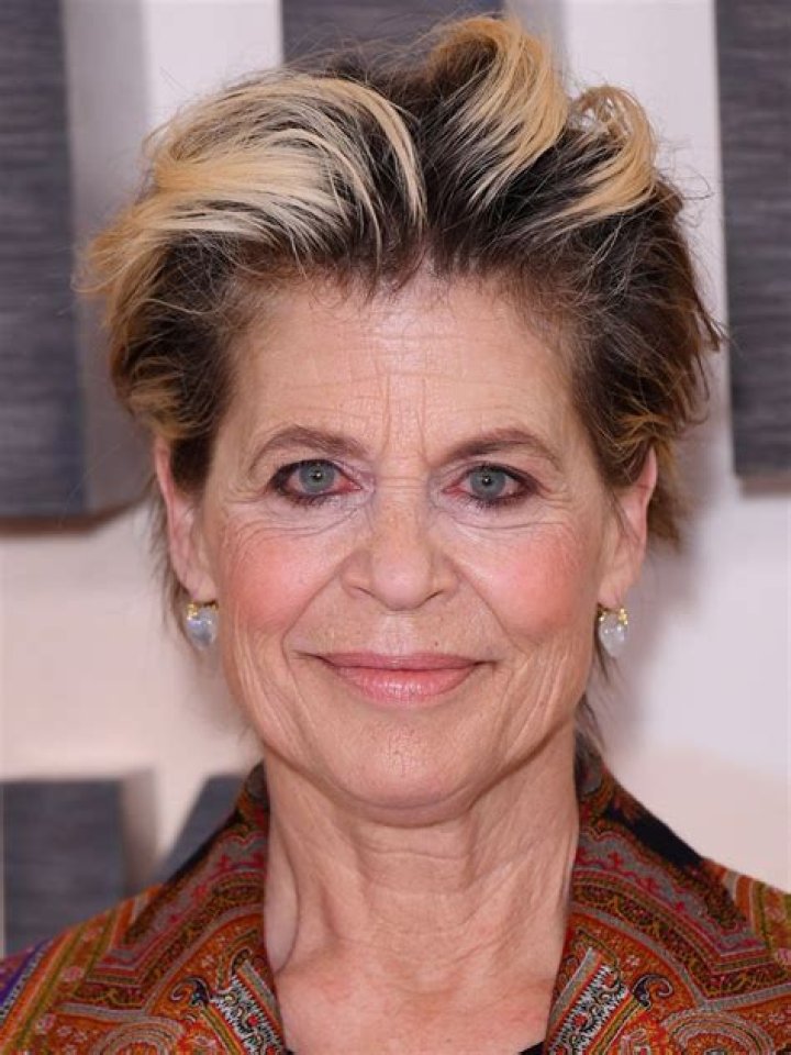 Linda Hamilton biografía, edad, altura, esposa, net worth, familia