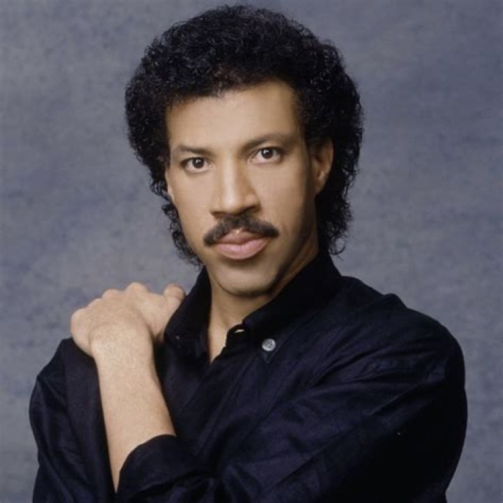 Lionel Richie Biography, Age, Height, Wife, Net Worth, Family