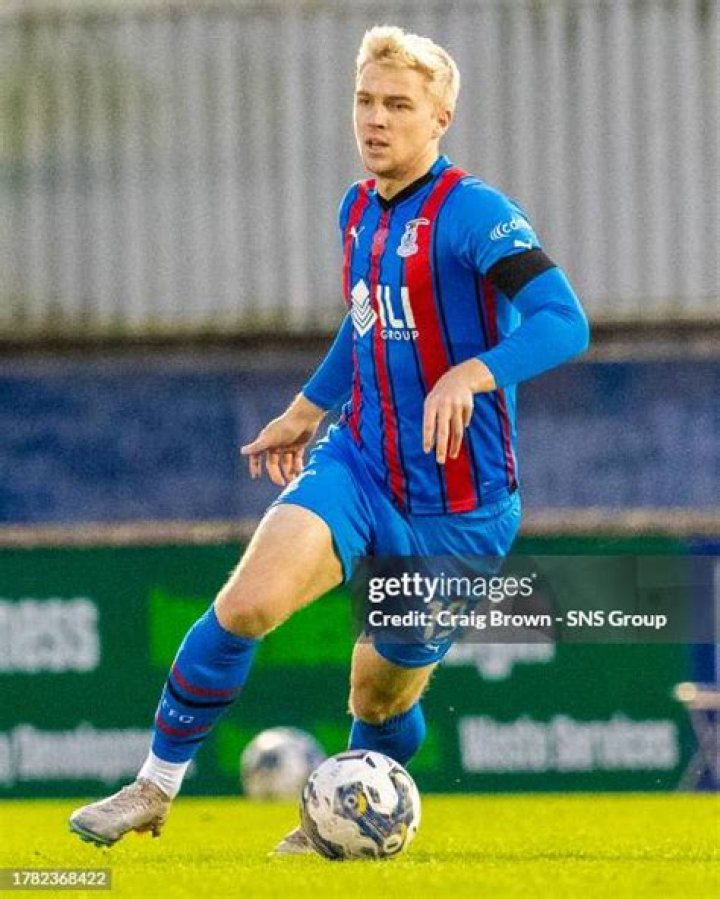 Luis Longstaff Biography, Age, Height, Wife, Net Worth, Family