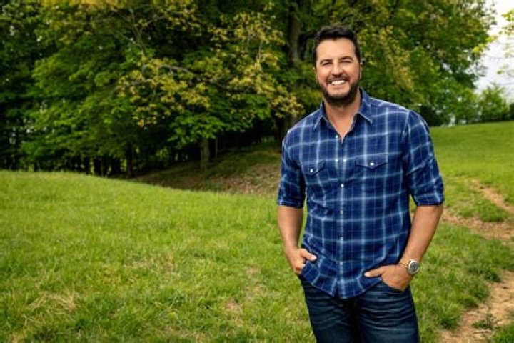 Luke Bryan Biography, Age, Height, Wife, Net Worth, Family
