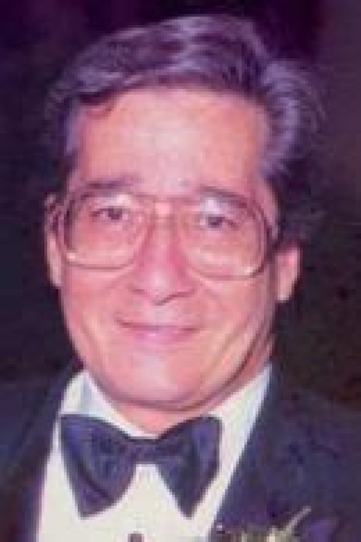 Mario Pabón Biography, Age, Height, Wife, Net Worth, Family