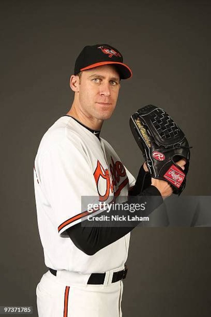 Mark Hendrickson Biography, Age, Height, Wife, Net Worth, Family