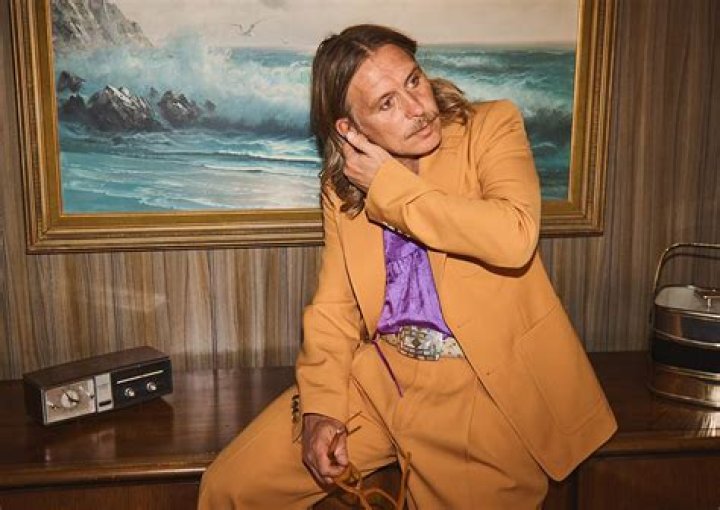 Mark Owen Biography, Age, Height, Wife, Net Worth, Family