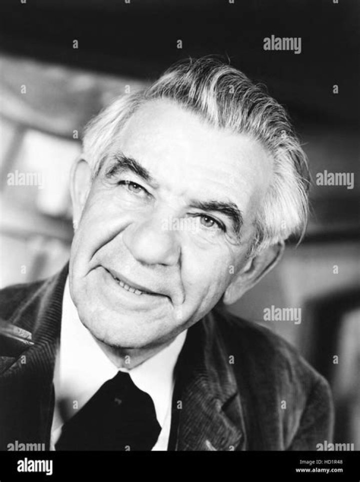 Maurice Moscovitch Biography, Age, Height, Wife, Net Worth, Family