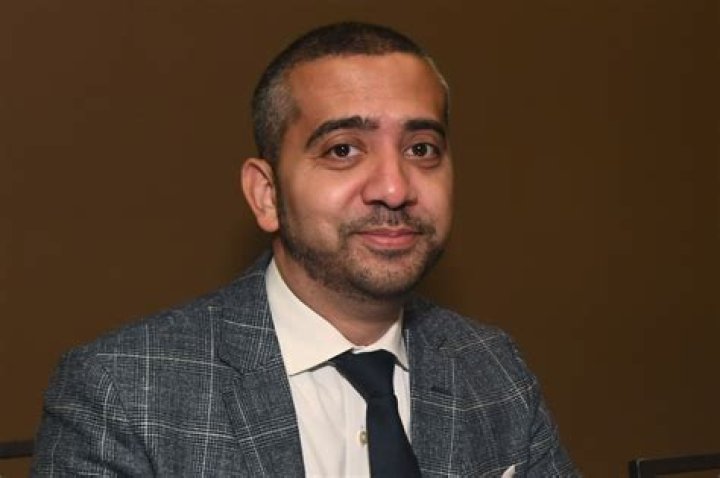 Mehdi Hasan Biography, Age, Height, Wife, Net Worth, Family