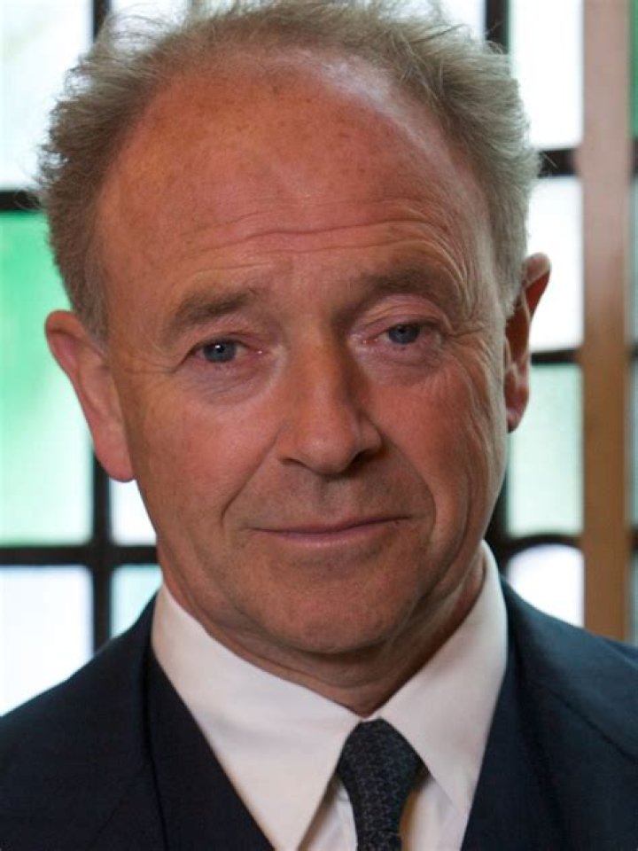 Michael Kitchen biografía, edad, altura, esposo, net worth, familia