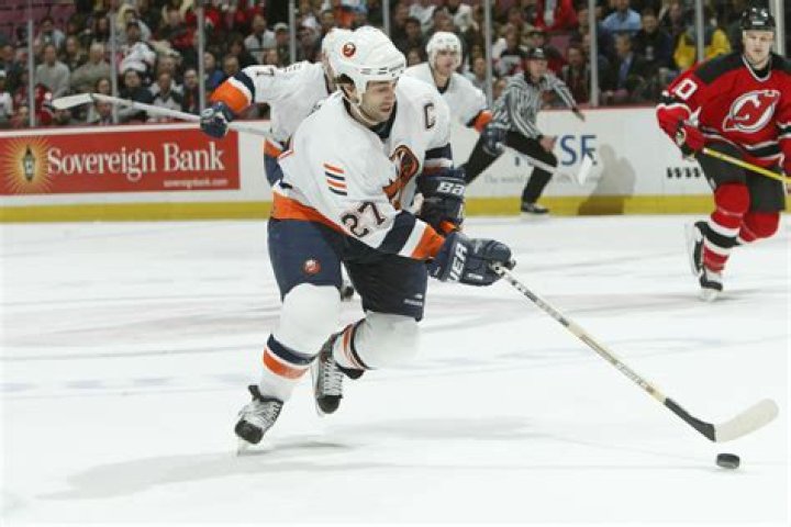 Michael Peca Biography, Age, Height, Wife, Net Worth, Family