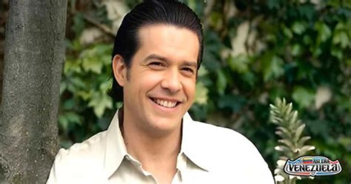 Miguel de León biografía, edad, altura, esposo, net worth, familia