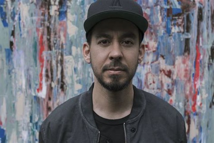 Mike Shinoda Biography, Age, Height, Wife, Net Worth, Family