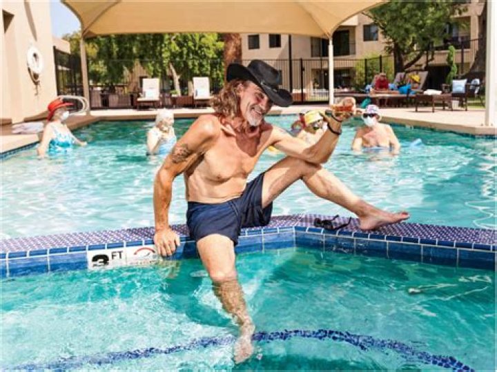 Mike Watkiss Biography, Age, Height, Wife, Net Worth, Family