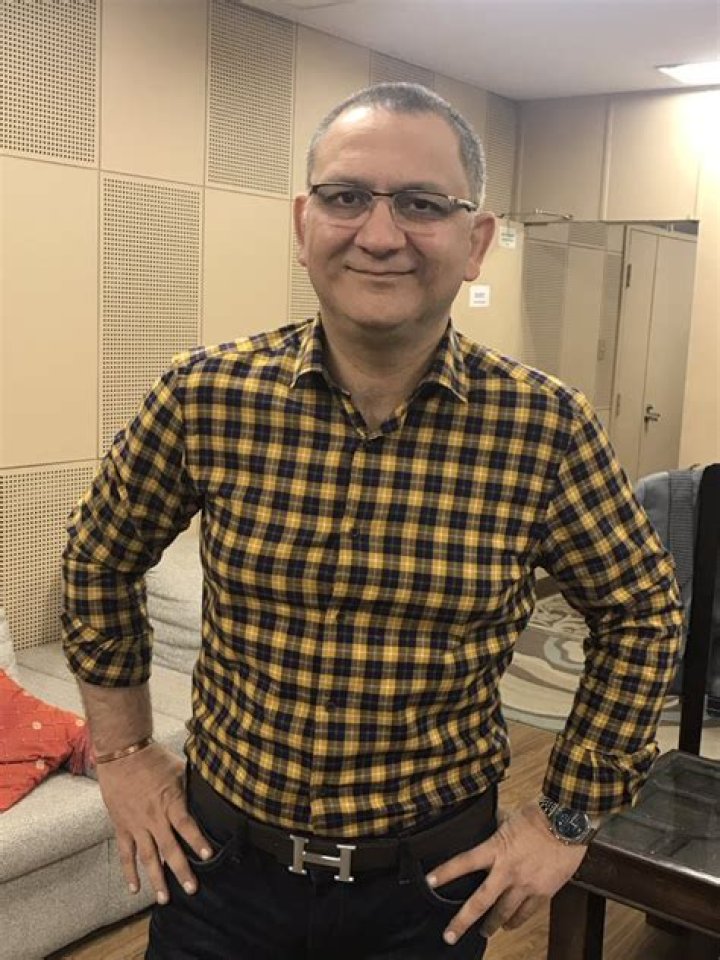 Nauman Niaz Biography, Age, Height, Wife, Net Worth, Family