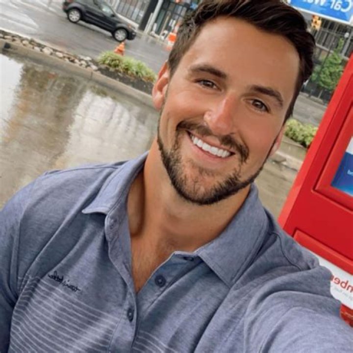 Nic Kerdiles Biography, Age, Height, Wife, Net Worth, Family