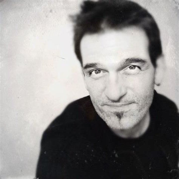 Nicolas Petsilas biografía, edad, altura, esposo, net worth, familia