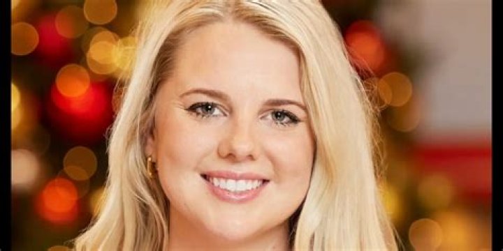 Nicole Franzel Biography, Age, Height, Husband, Net Worth, Family