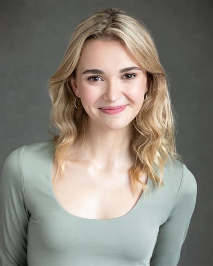 Nikki Roumel Biography, Age, Height, Husband, Net Worth, Family