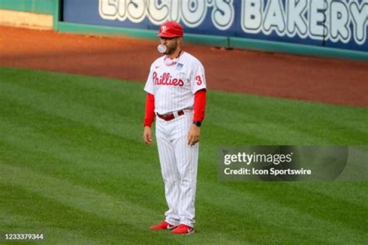 Paco Figueroa Biography, Age, Height, Wife, Net Worth, Family