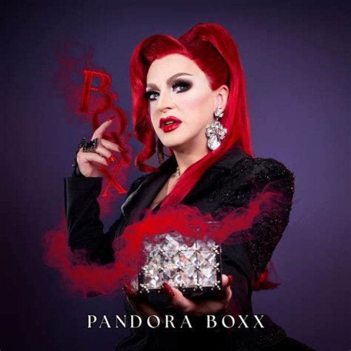 Pandora Boxx Biography, Age, Height, Husband, Net Worth, Family