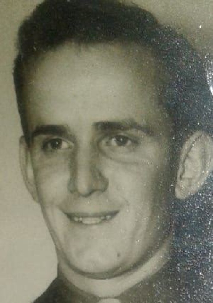 Philip Streczyk Biography, Age, Height, Wife, Net Worth and Family